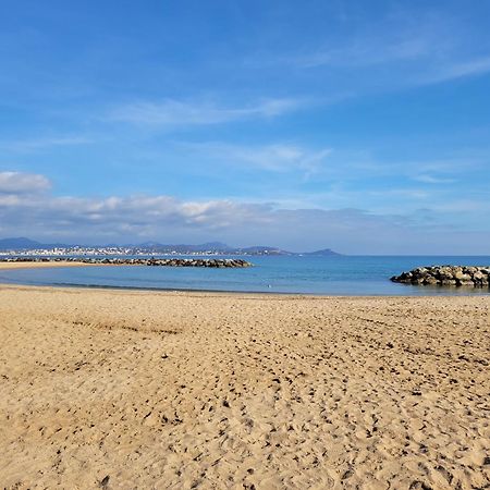Appartement L'Evasion, Vue Mer, Plages A Pied Fréjus Eksteriør bilde